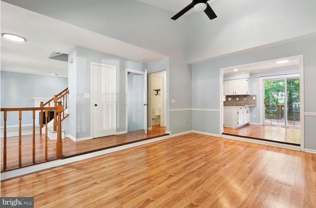 2205 BLUE VALLEY DR, Silver Spring, MD 20904
