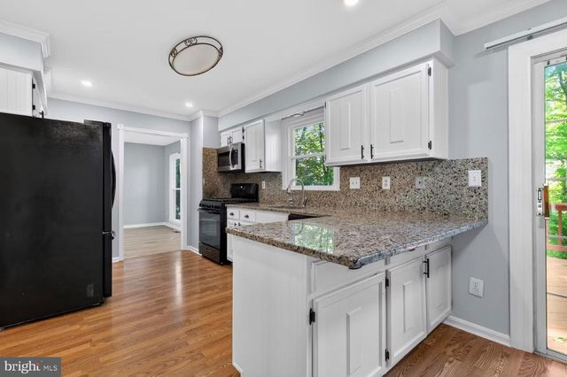 2205 BLUE VALLEY DR, Silver Spring, MD 20904