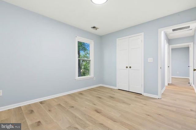 2205 BLUE VALLEY DR, Silver Spring, MD 20904