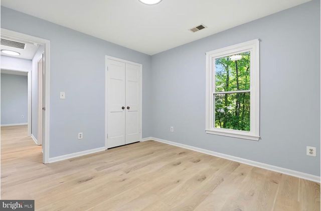 2205 BLUE VALLEY DR, Silver Spring, MD 20904