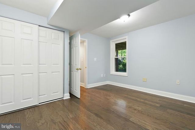 2205 BLUE VALLEY DR, Silver Spring, MD 20904