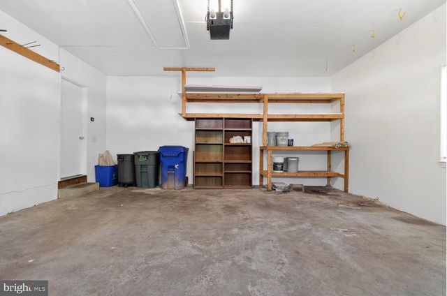 2205 BLUE VALLEY DR, Silver Spring, MD 20904