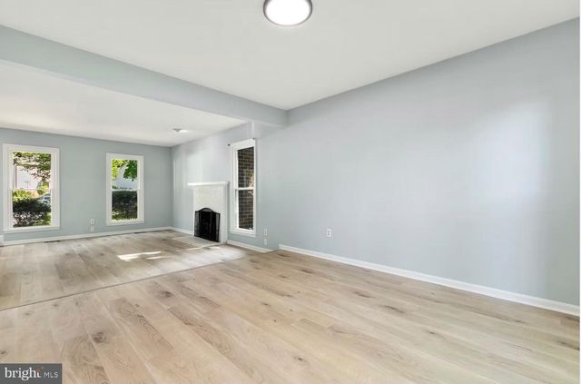 2205 BLUE VALLEY DR, Silver Spring, MD 20904