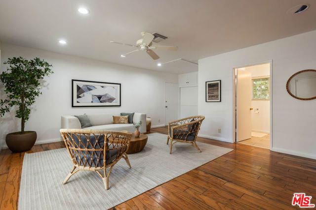 17336 Marilla Street, Northridge (los Angeles), CA 91325