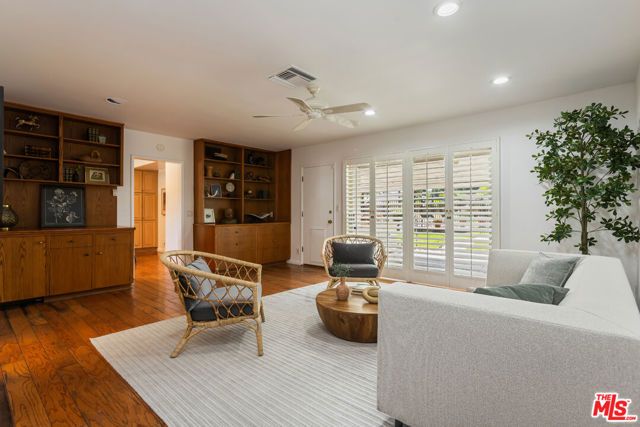 17336 Marilla Street, Northridge (los Angeles), CA 91325