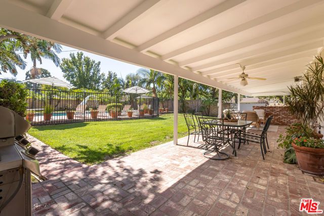 17336 Marilla Street, Northridge (los Angeles), CA 91325