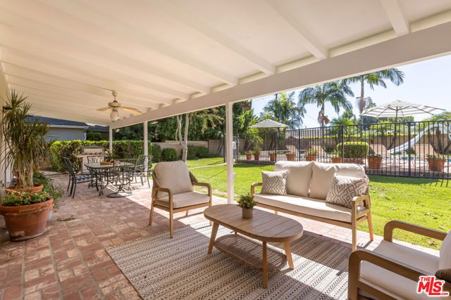 17336 Marilla Street, Northridge (los Angeles), CA 91325