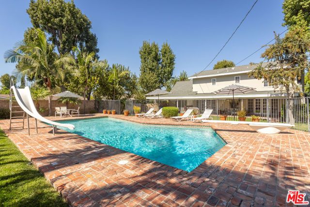 17336 Marilla Street, Northridge (los Angeles), CA 91325