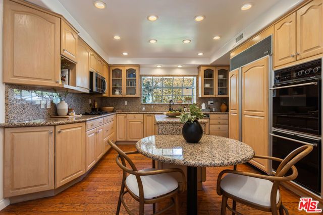 17336 Marilla Street, Northridge (los Angeles), CA 91325