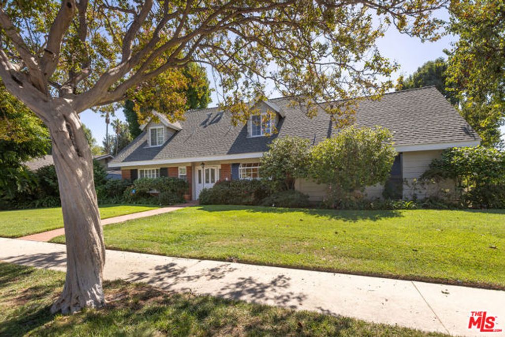 17336 Marilla Street, Northridge (los Angeles), CA 91325