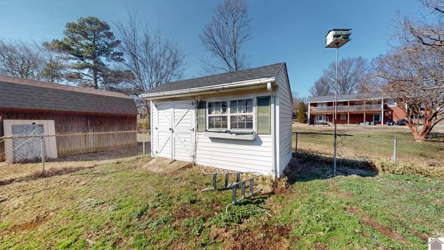 171 Fisher Blvd, Paducah, KY 42003