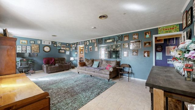 171 Fisher Blvd, Paducah, KY 42003