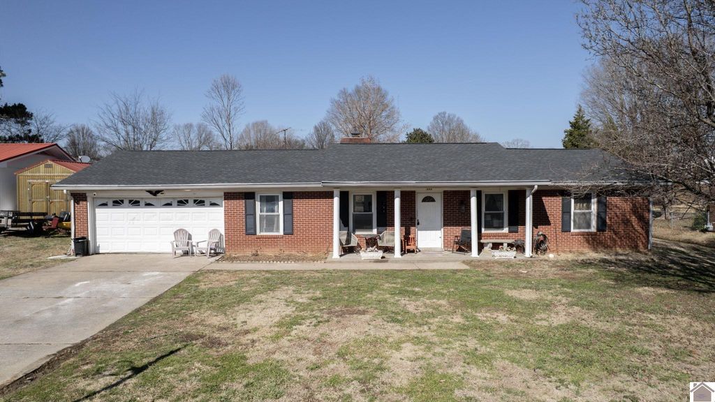 171 Fisher Blvd, Paducah, KY 42003