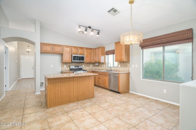 12741 N Crooked Willow Drive, Marana, AZ 85653