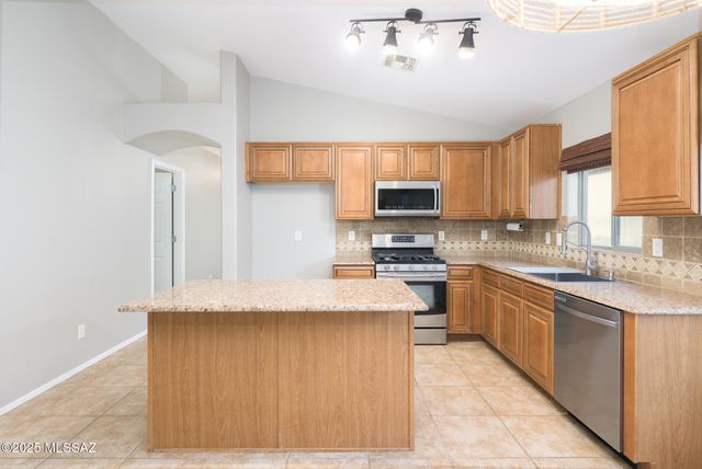 12741 N Crooked Willow Drive, Marana, AZ 85653