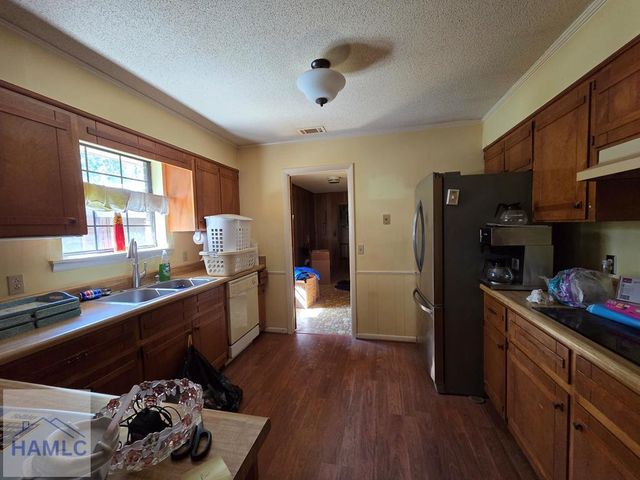 7307 Blocker Road, Glennville, GA 30427