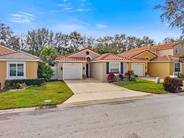 5690 Green Island Drive, Lake Worth, FL 33463