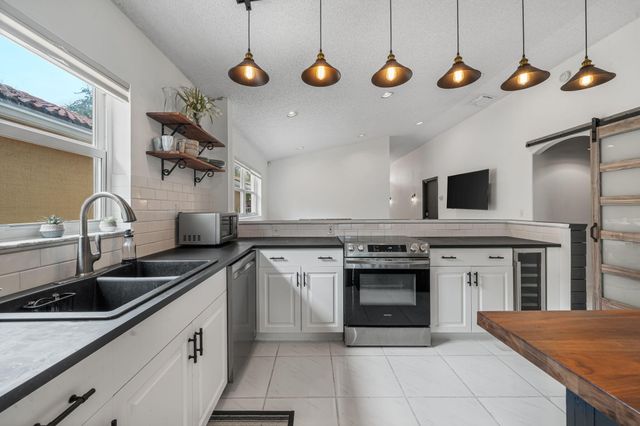 5690 Green Island Drive, Lake Worth, FL 33463