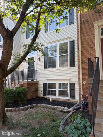 6968 MANAHOAC PL, Gainesville, VA 20155