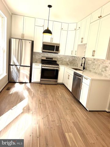 6968 MANAHOAC PL, Gainesville, VA 20155