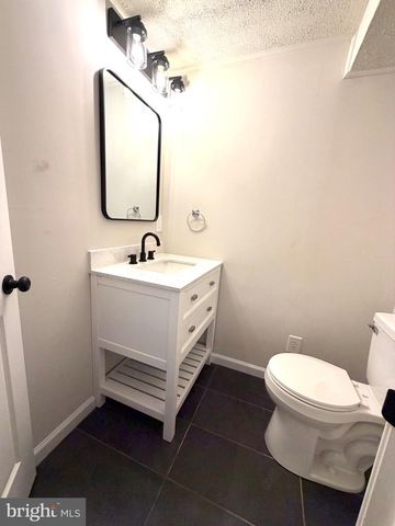 6968 MANAHOAC PL, Gainesville, VA 20155