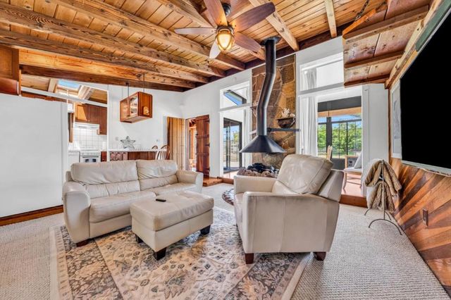 575 Dolores Avenue, Half Moon Bay, CA 94019