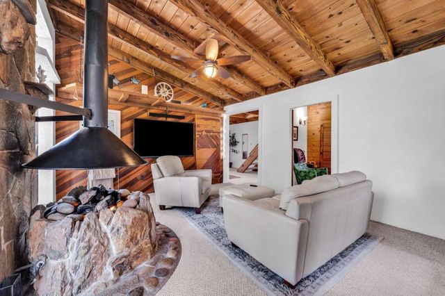 575 Dolores Avenue, Half Moon Bay, CA 94019