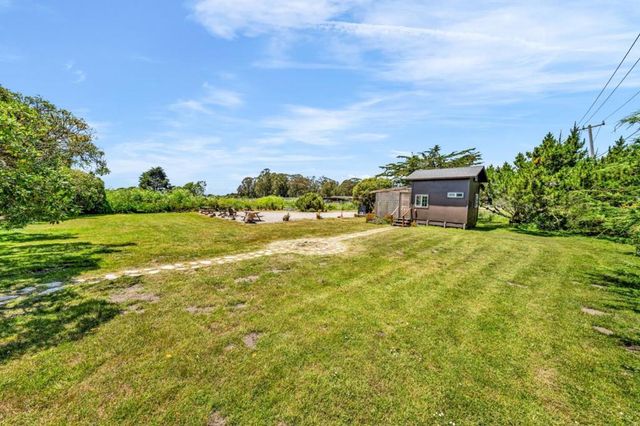 575 Dolores Avenue, Half Moon Bay, CA 94019