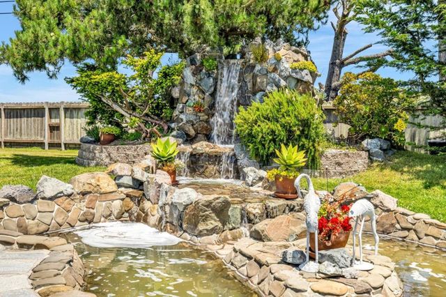 575 Dolores Avenue, Half Moon Bay, CA 94019