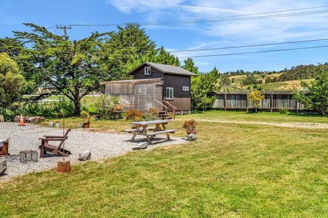 575 Dolores Avenue, Half Moon Bay, CA 94019