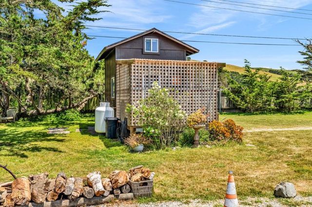 575 Dolores Avenue, Half Moon Bay, CA 94019