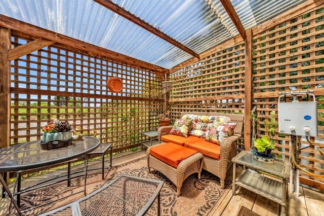 575 Dolores Avenue, Half Moon Bay, CA 94019