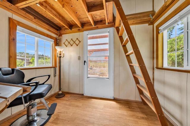 575 Dolores Avenue, Half Moon Bay, CA 94019