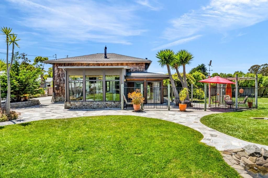 575 Dolores Avenue, Half Moon Bay, CA 94019