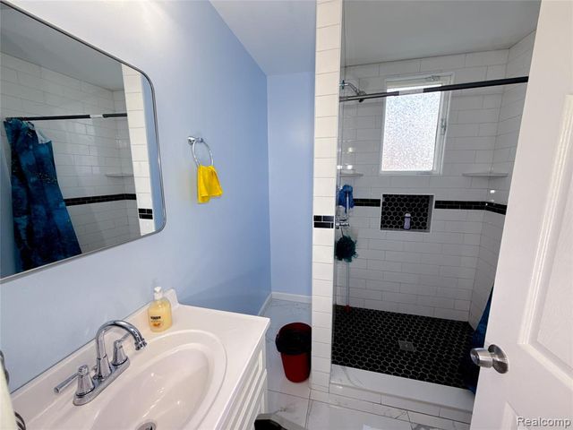 13637 Manor Street, Detroit, MI 48238