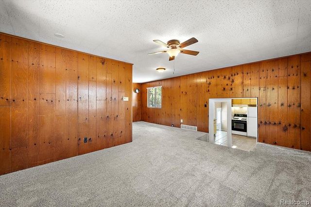 2470 Durham Road, Shelby Twp, MI 48317