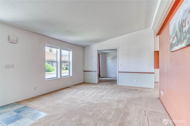 530 Sunday Drive, East Wenatchee, WA 98802