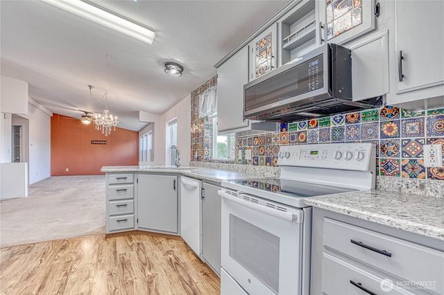 530 Sunday Drive, East Wenatchee, WA 98802