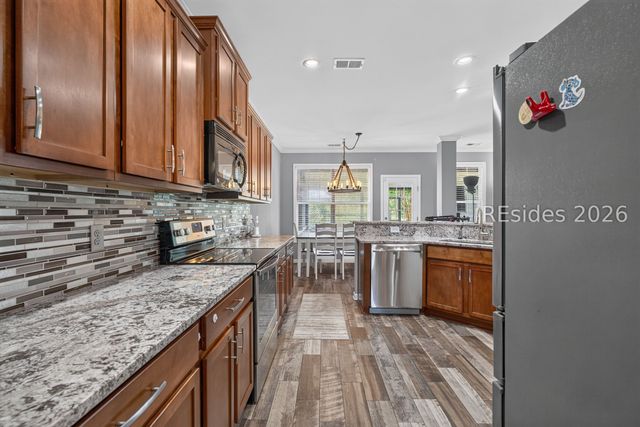 3 Dellinger Ln, Bluffton, SC 29909