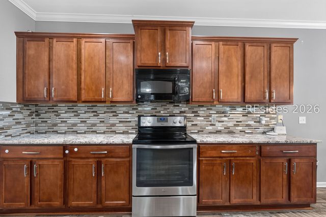 3 Dellinger Ln, Bluffton, SC 29909