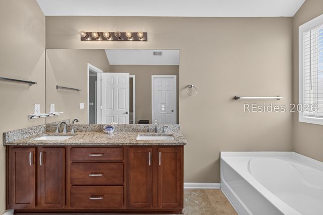 3 Dellinger Ln, Bluffton, SC 29909