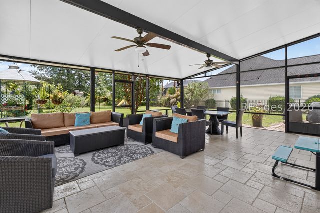 3 Dellinger Ln, Bluffton, SC 29909