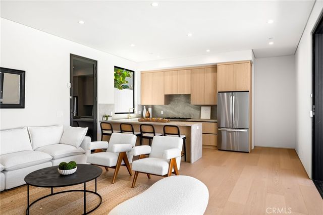 16728 Morrison Street, Encino, CA 91436