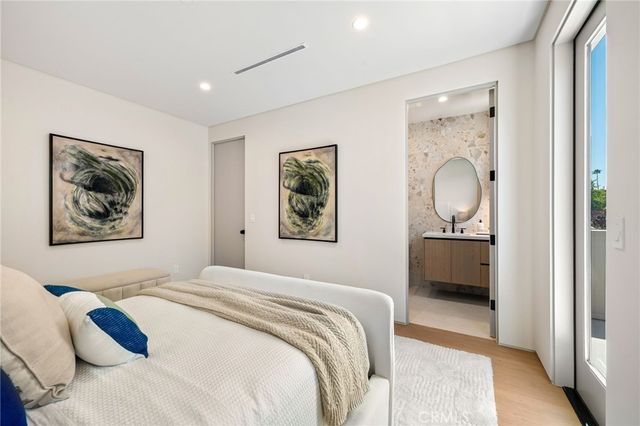 16728 Morrison Street, Encino, CA 91436