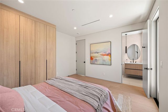 16728 Morrison Street, Encino, CA 91436