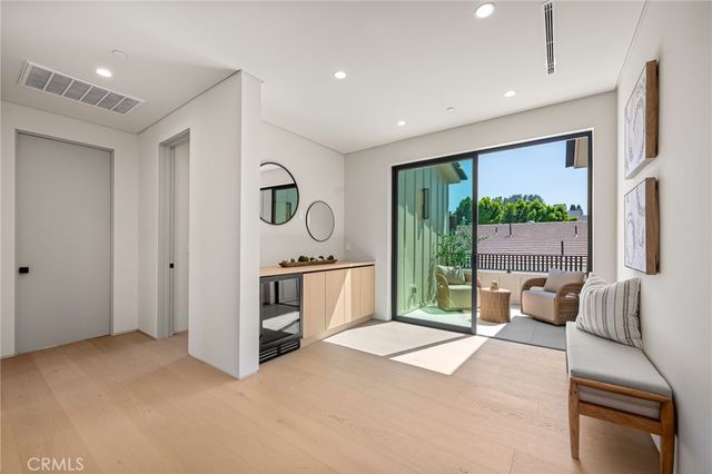 16728 Morrison Street, Encino, CA 91436