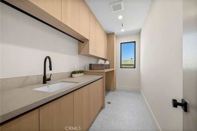 16728 Morrison Street, Encino, CA 91436