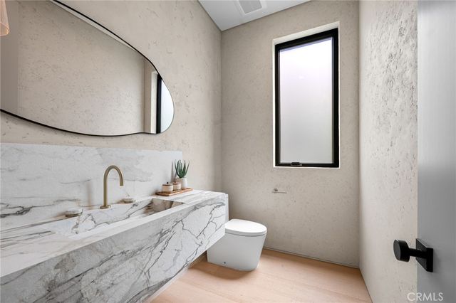 16728 Morrison Street, Encino, CA 91436