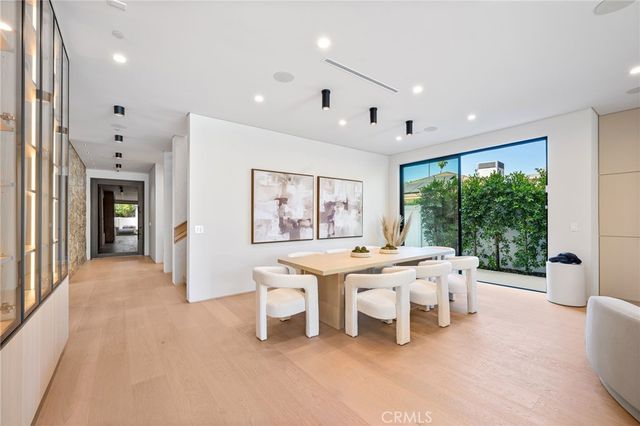 16728 Morrison Street, Encino, CA 91436