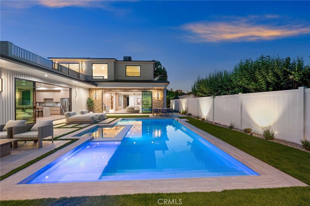 16728 Morrison Street, Encino, CA 91436